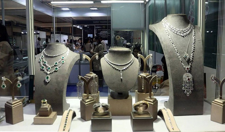 Cambodia holds 16th International Gems & Jewelry Fair to promote sector growth